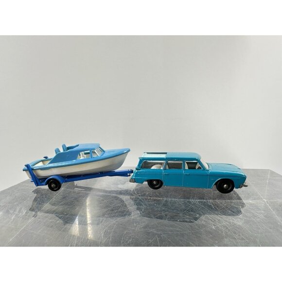 MATCHBOX LESNEY 9 BOAT AND TRAILER & STUDEBAKER 42 Made England
